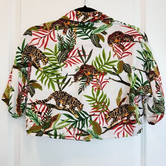 BERSHKA | Cropped button up - Picture 4 of 7